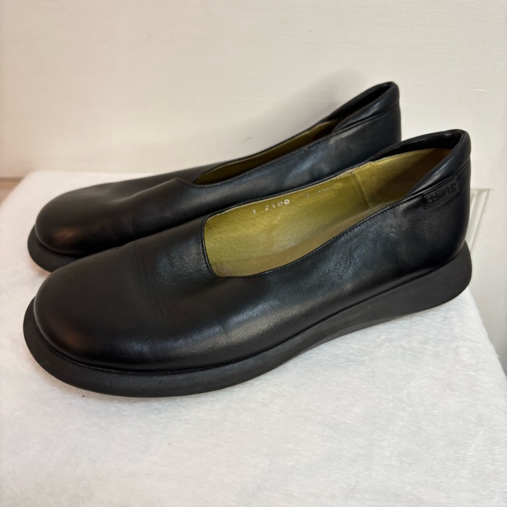 Camper black leather slip on flats - Picture 3 of 9